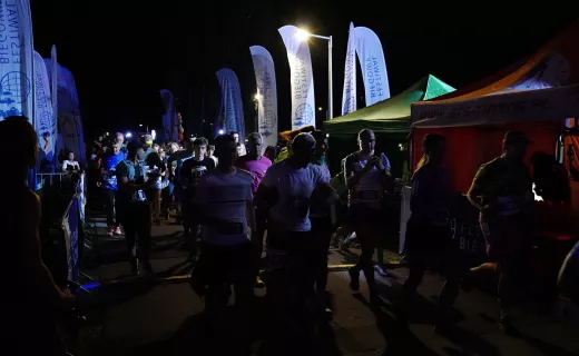 Ostatnie piątkowe zmagania na Festiwalu Biegowym. Ruszył Bieg Nocny na 7 km - 38